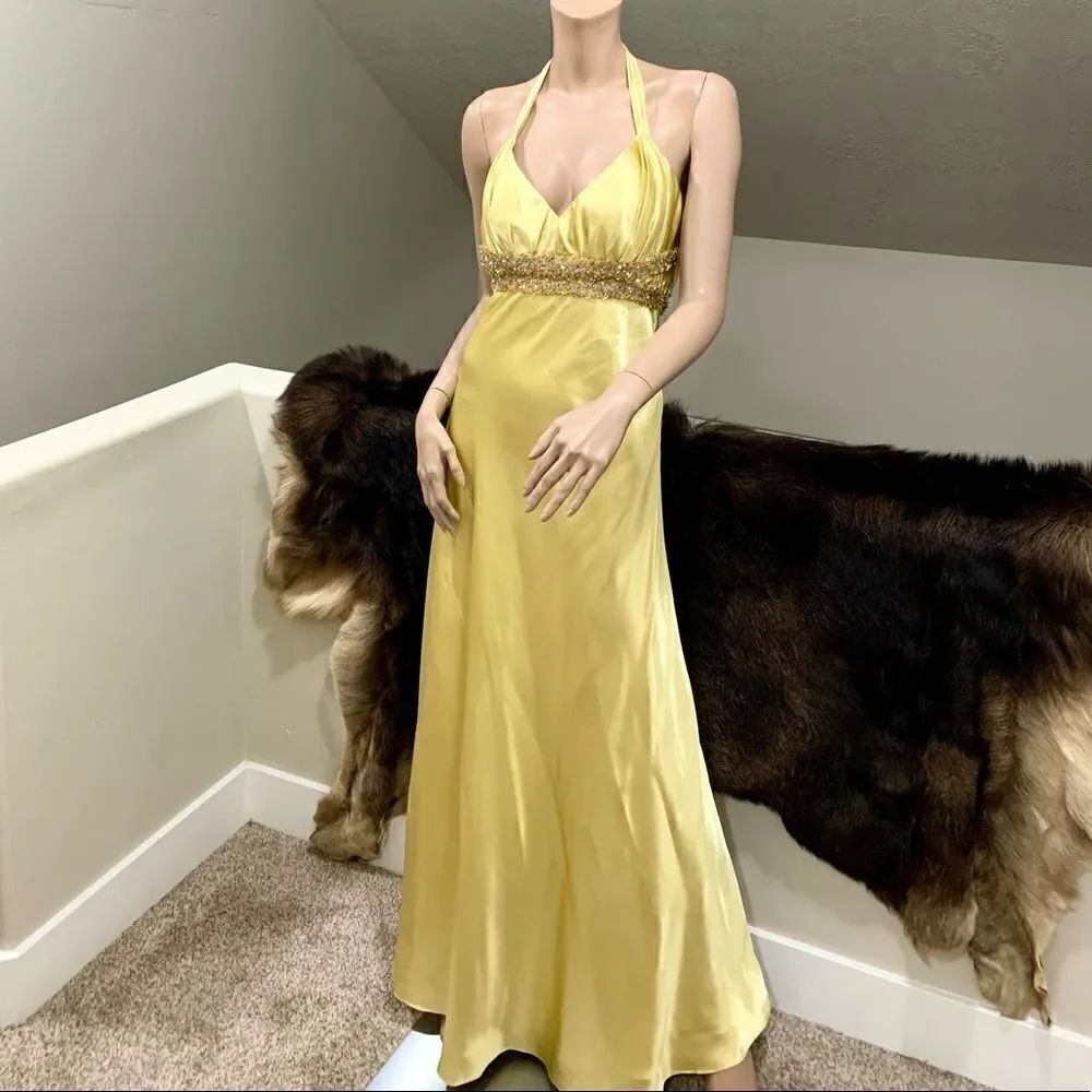 Elegant Bow-Tie Halterneck Shiny Satin Evening Dress